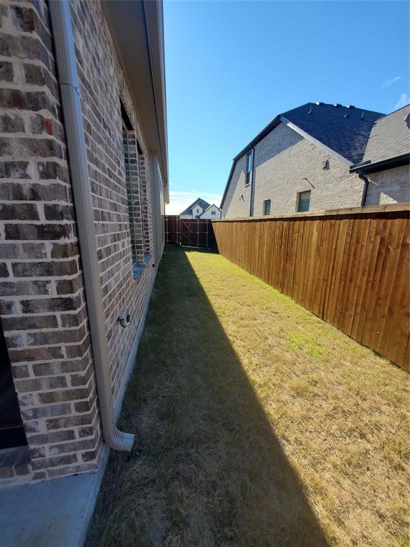 2321 Birdwell Cove Property Photo 18