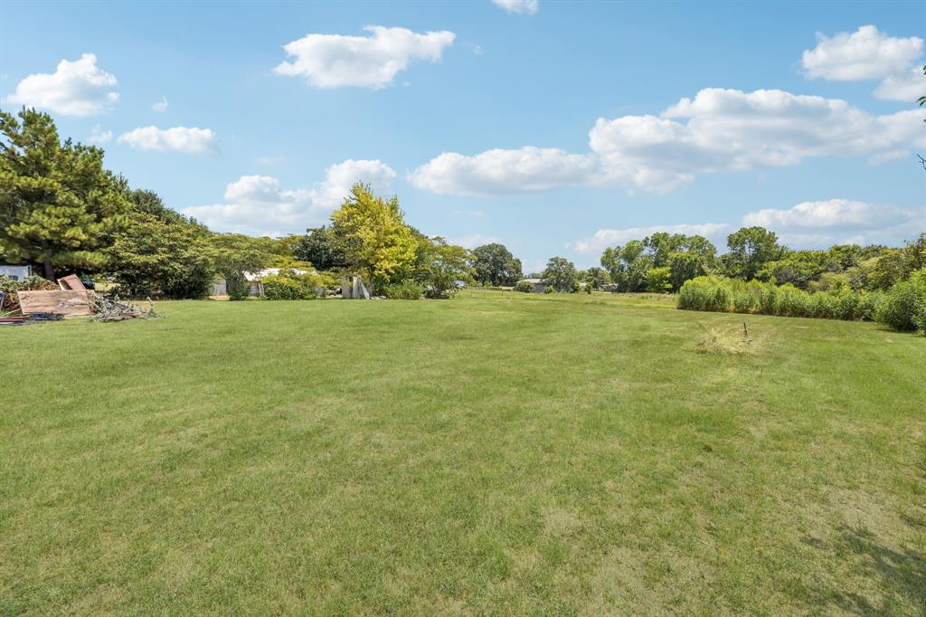 192 Oak Meadows Drive Property Photo 23