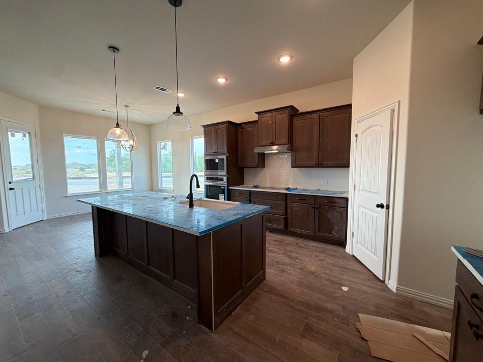 153 Pheasant Run Drive Property Photo 8