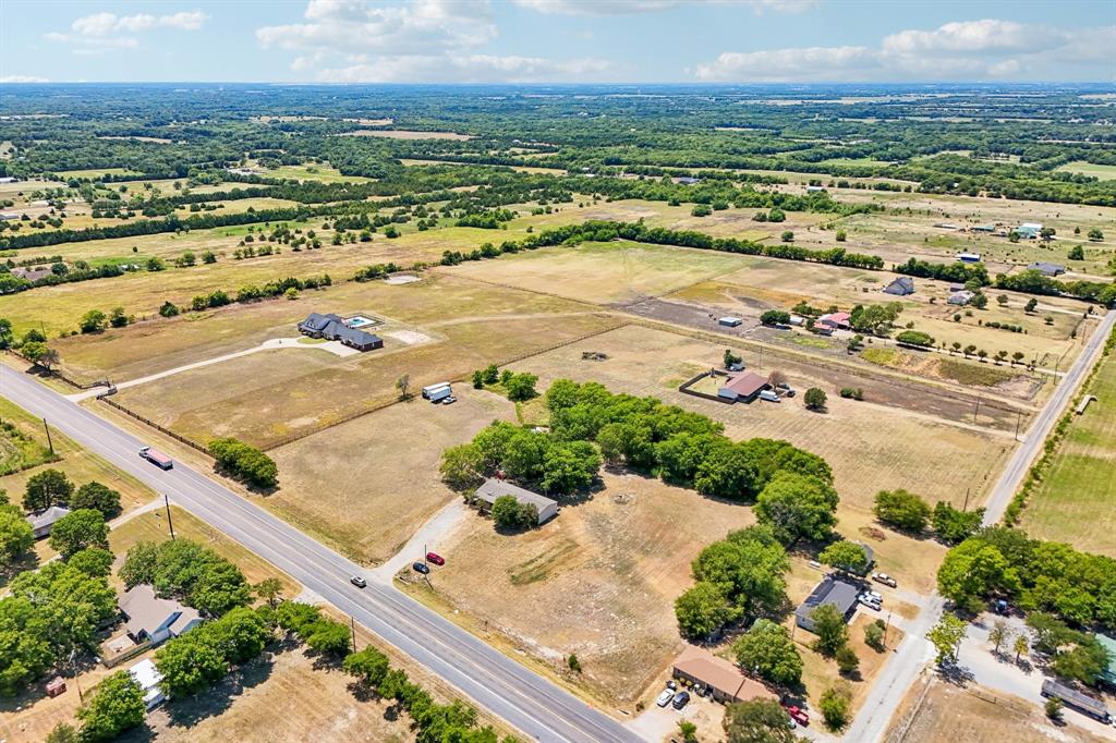5433 State Highway 160 Property Photo 9
