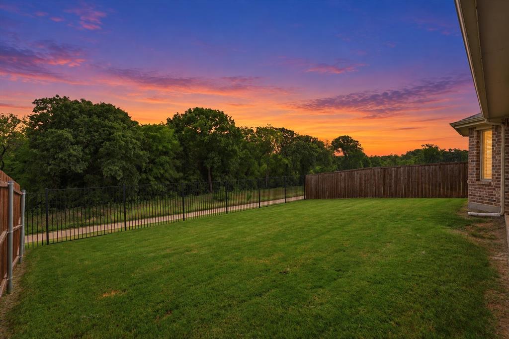 3728 Maroon Creek Road Property Photo 5