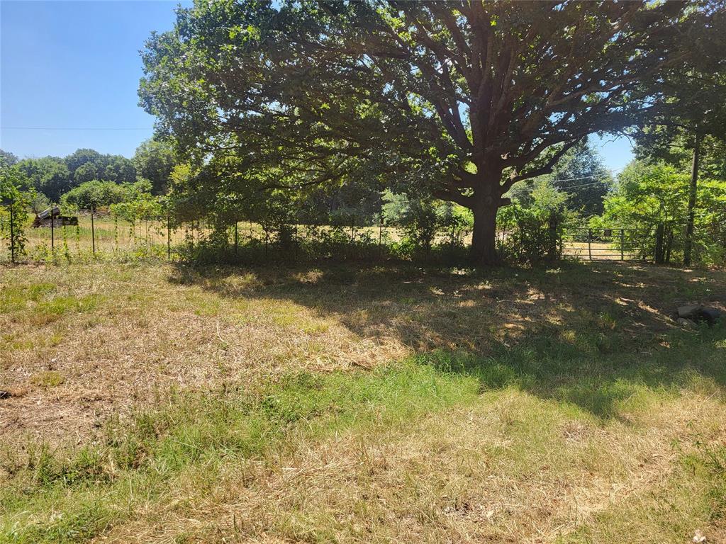 925 S Main Property Photo 2