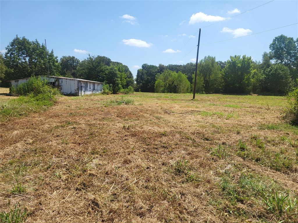 925 S Main Property Photo 7