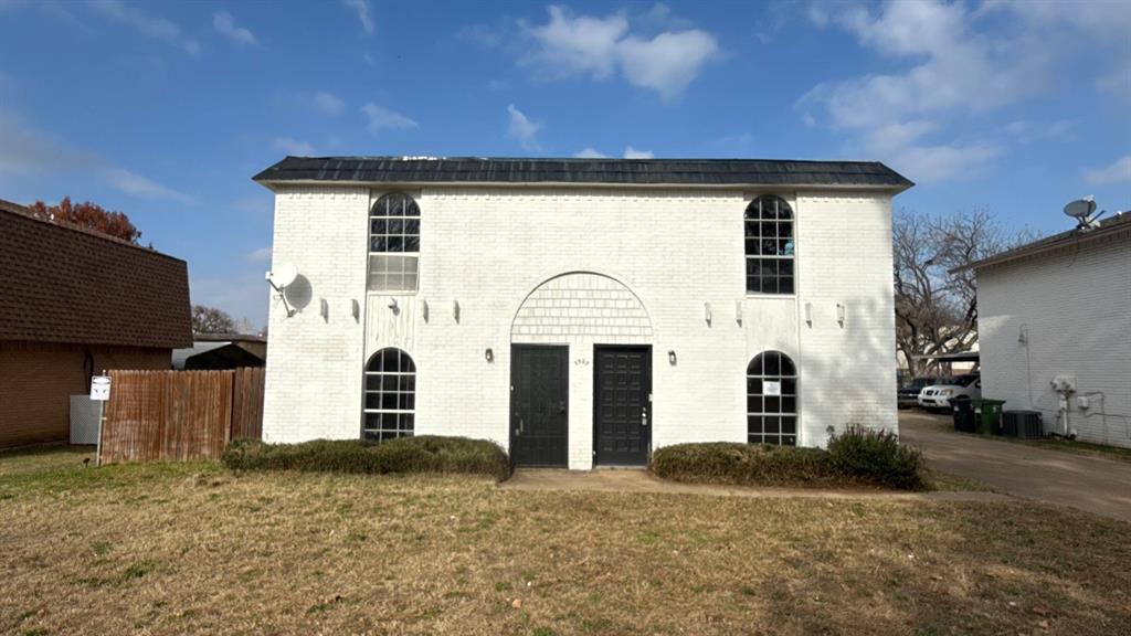 1907 Nolen Court Property Photo 1