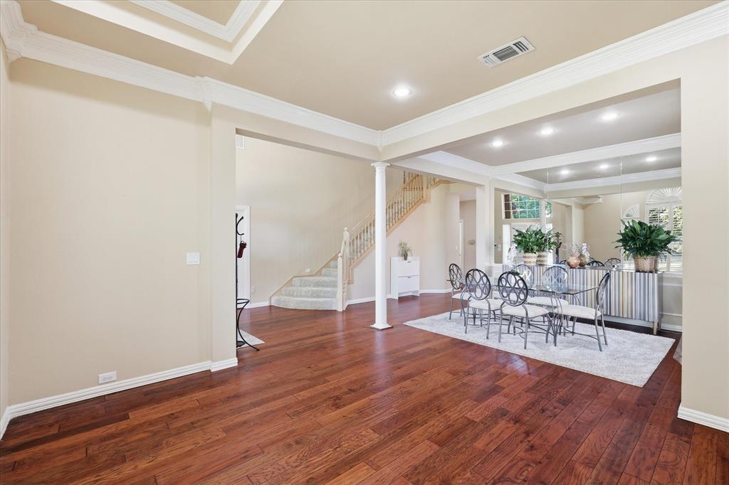 1014 Timbercreek Drive Property Photo 4