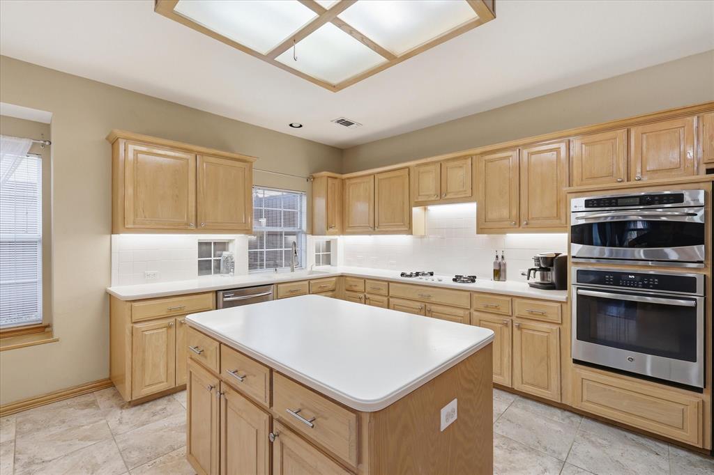 1014 Timbercreek Drive Property Photo 10