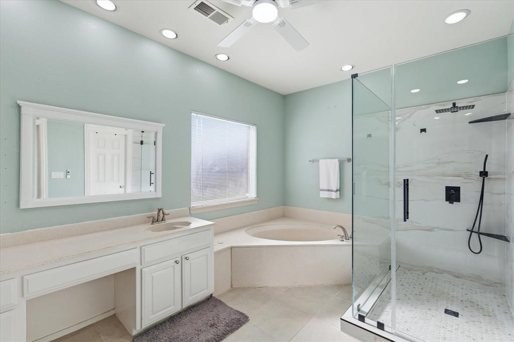 1014 Timbercreek Drive Property Photo 16