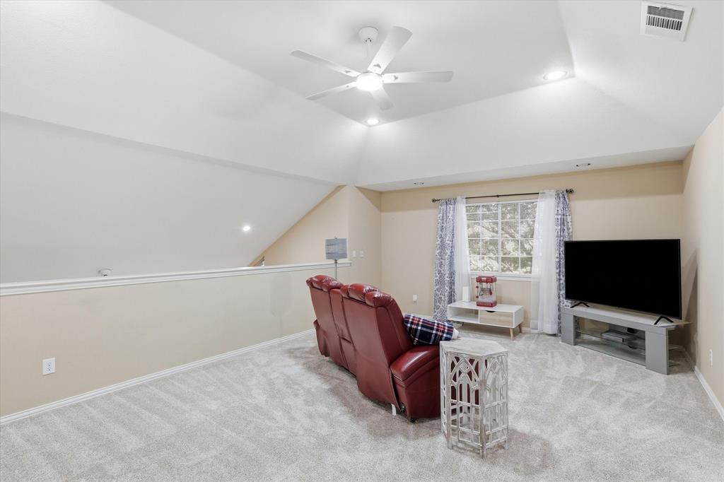 1014 Timbercreek Drive Property Photo 20