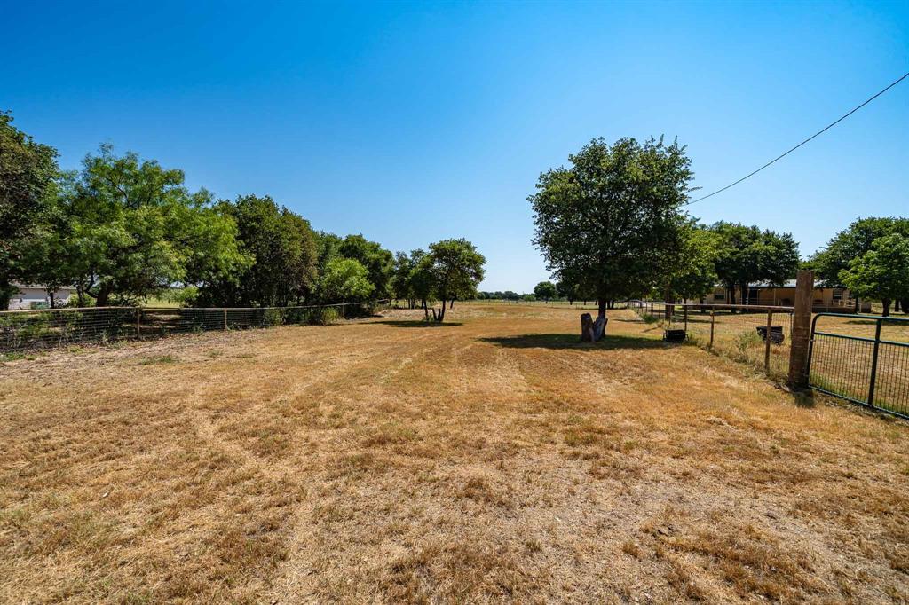 9545 Farm Road 1226 Property Photo 17