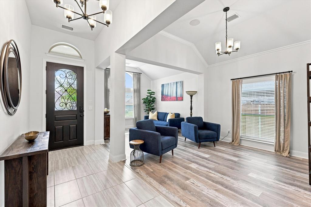 1863 Silver Birch Road Property Photo 4
