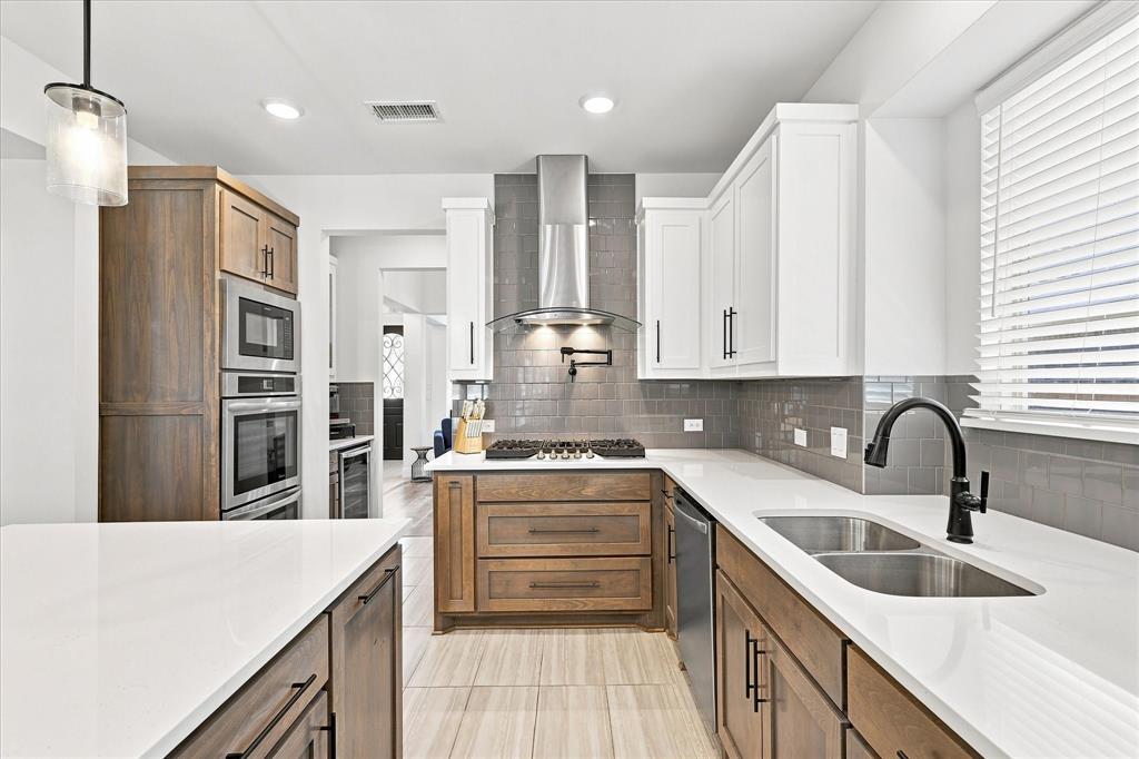 1863 Silver Birch Road Property Photo 13