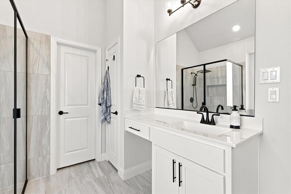 1863 Silver Birch Road Property Photo 21