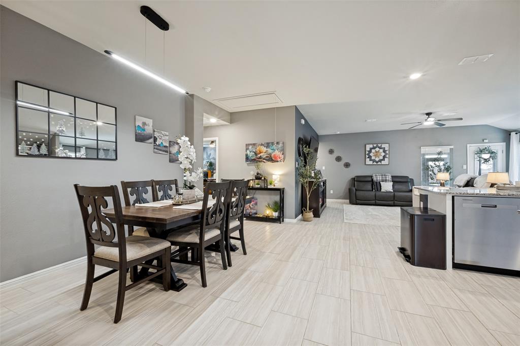 5529 Legends Way Property Photo 12