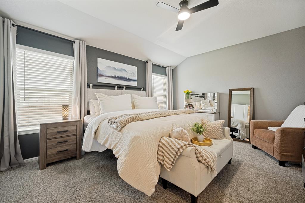 5529 Legends Way Property Photo 18