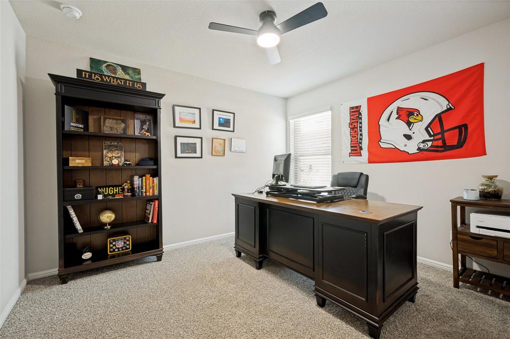 5529 Legends Way Property Photo 21