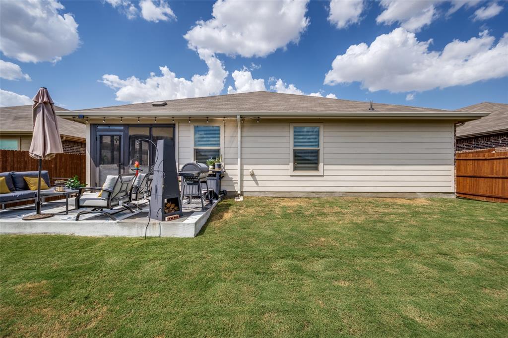 5529 Legends Way Property Photo 26