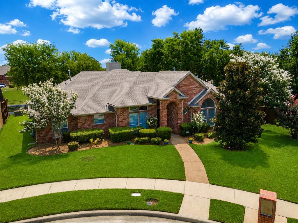 603 Sandalwood Court Property Photo 1