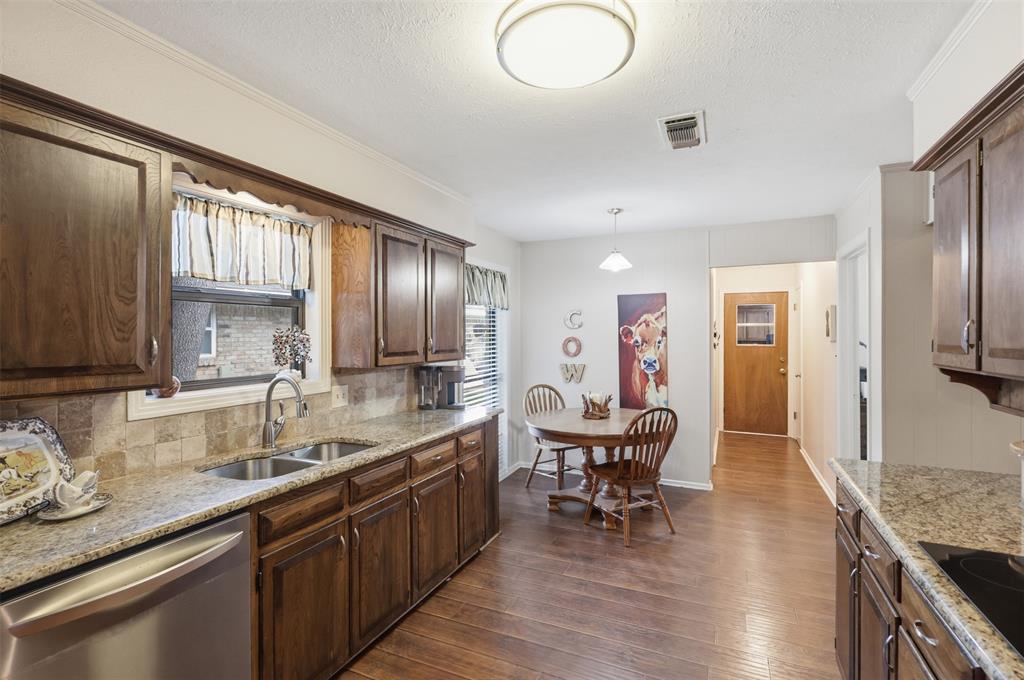 2308 Briarwood Boulevard Property Photo 20