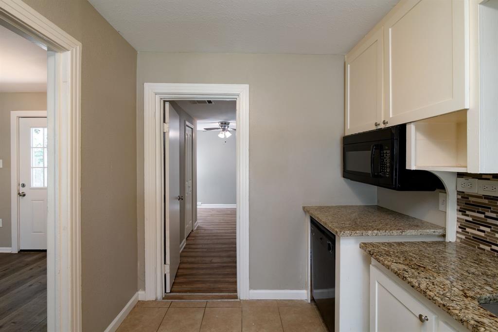 207 Hackberry Street Property Photo 10