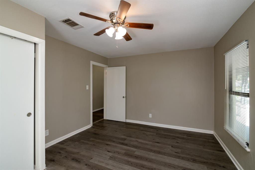 207 Hackberry Street Property Photo 16