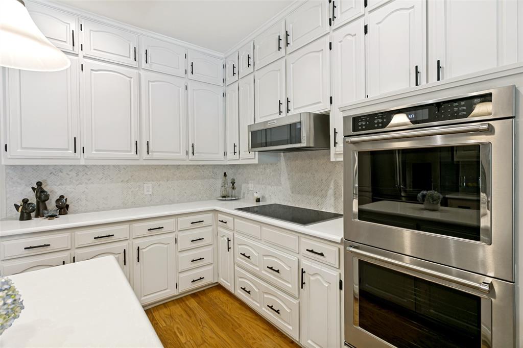 6721 Cool Meadow Drive Property Photo 8