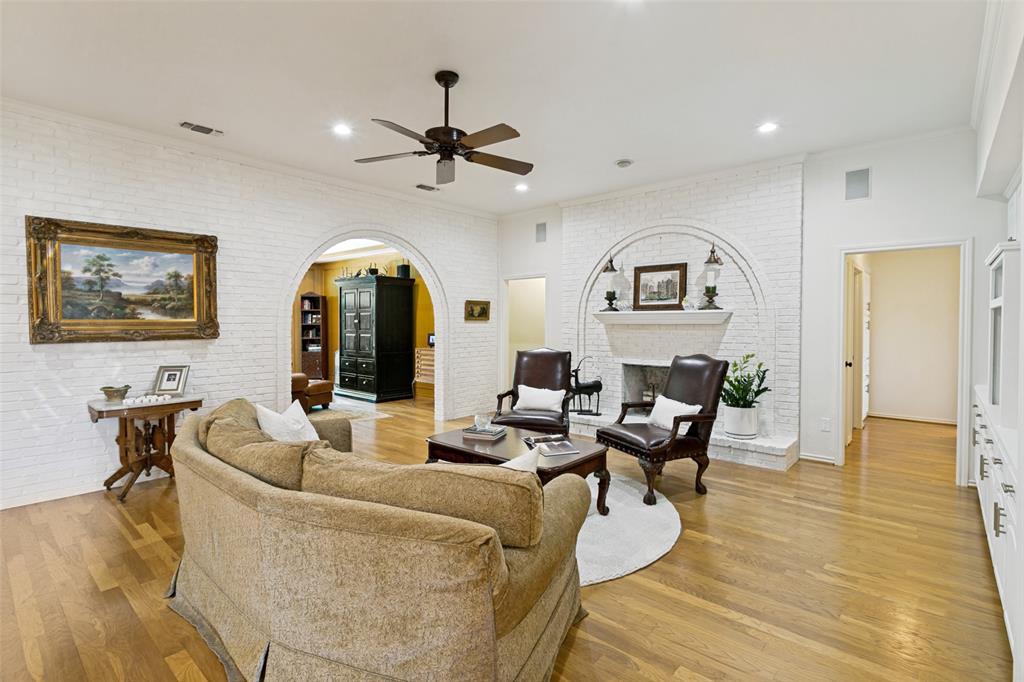 6721 Cool Meadow Drive Property Photo 12