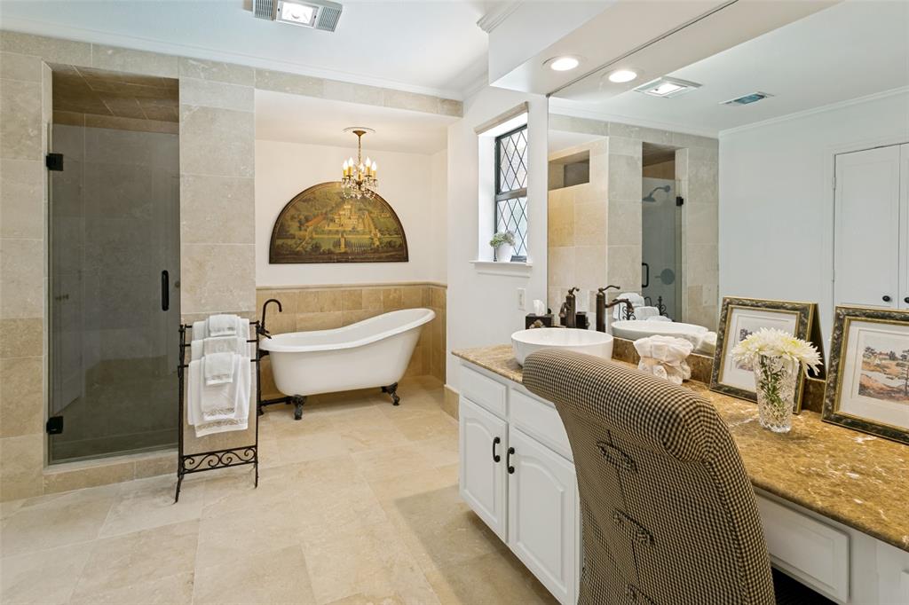 6721 Cool Meadow Drive Property Photo 18