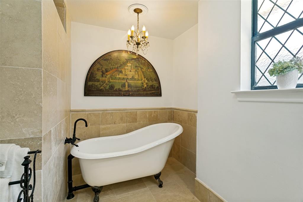6721 Cool Meadow Drive Property Photo 19