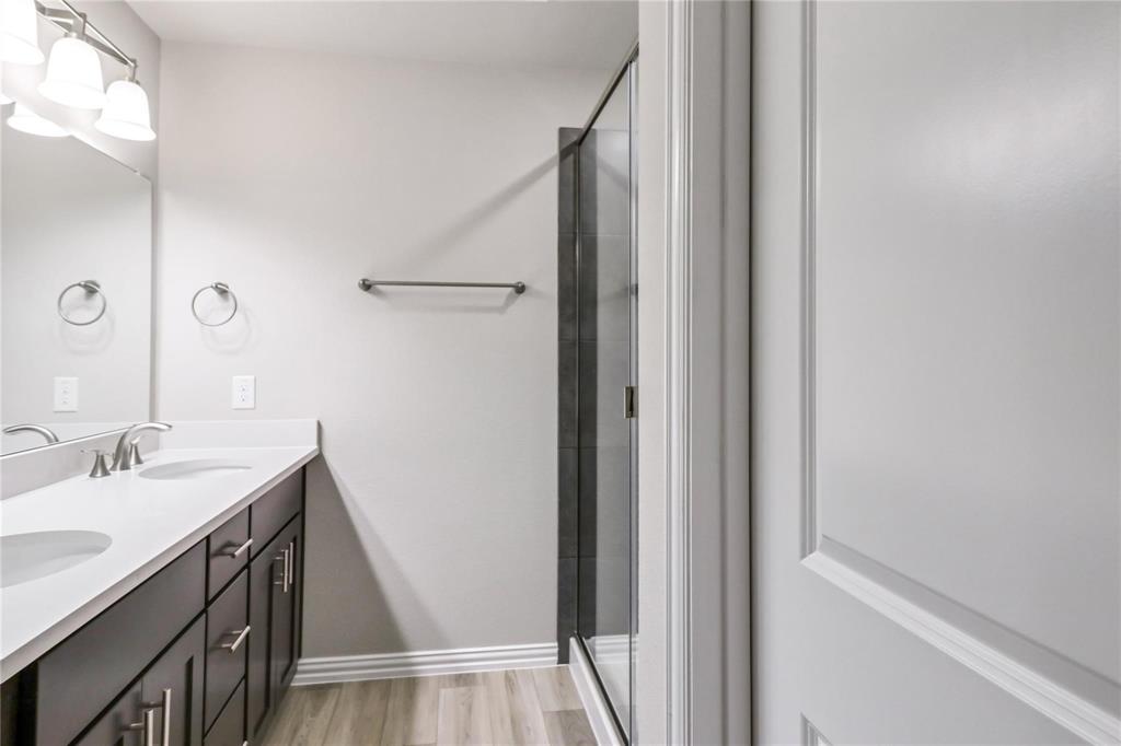 6717 Glimfeather Drive Property Photo 15