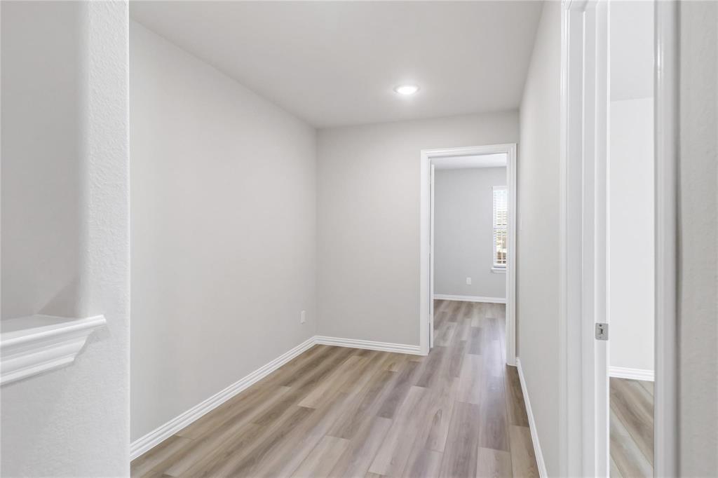 6717 Glimfeather Drive Property Photo 18