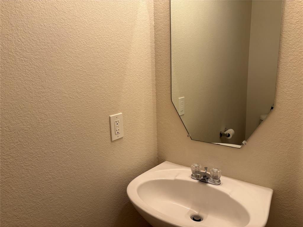 620 Fleming Property Photo 8