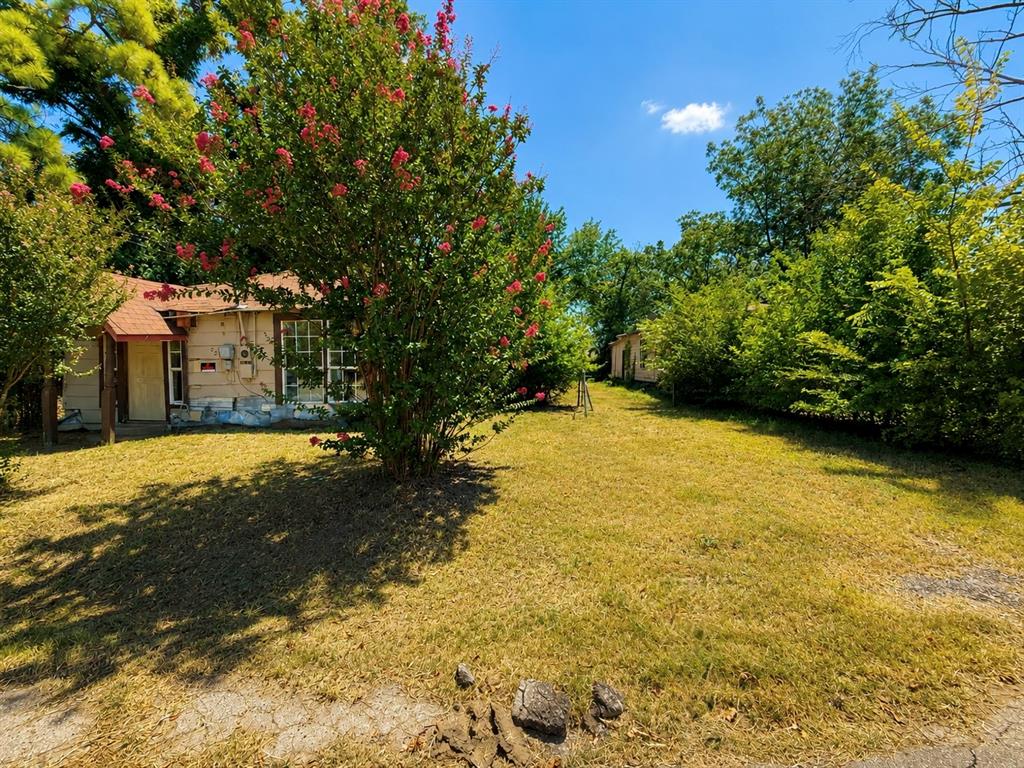 921 S Medora Street Property Photo 2