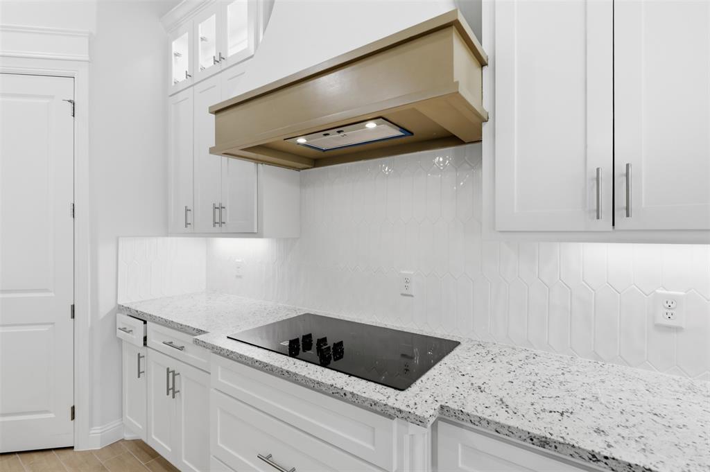 2017 Forest Bridge Drive Property Photo 16
