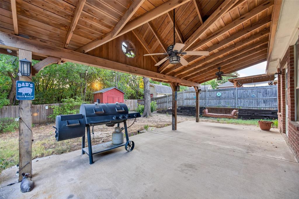 1911 Enchanted Lane Property Photo 35