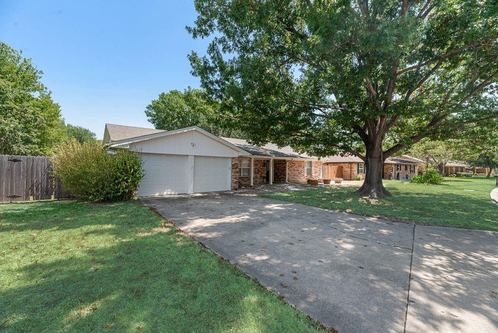 2228 Picadilly Lane Property Photo 1