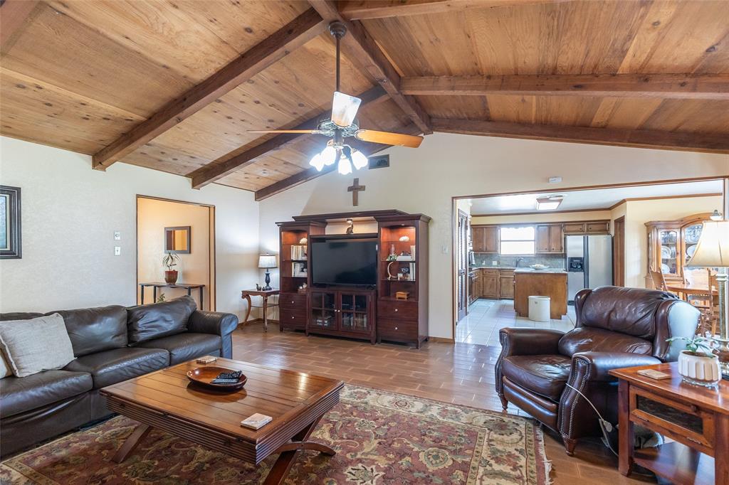 122 Century Lane Property Photo 7