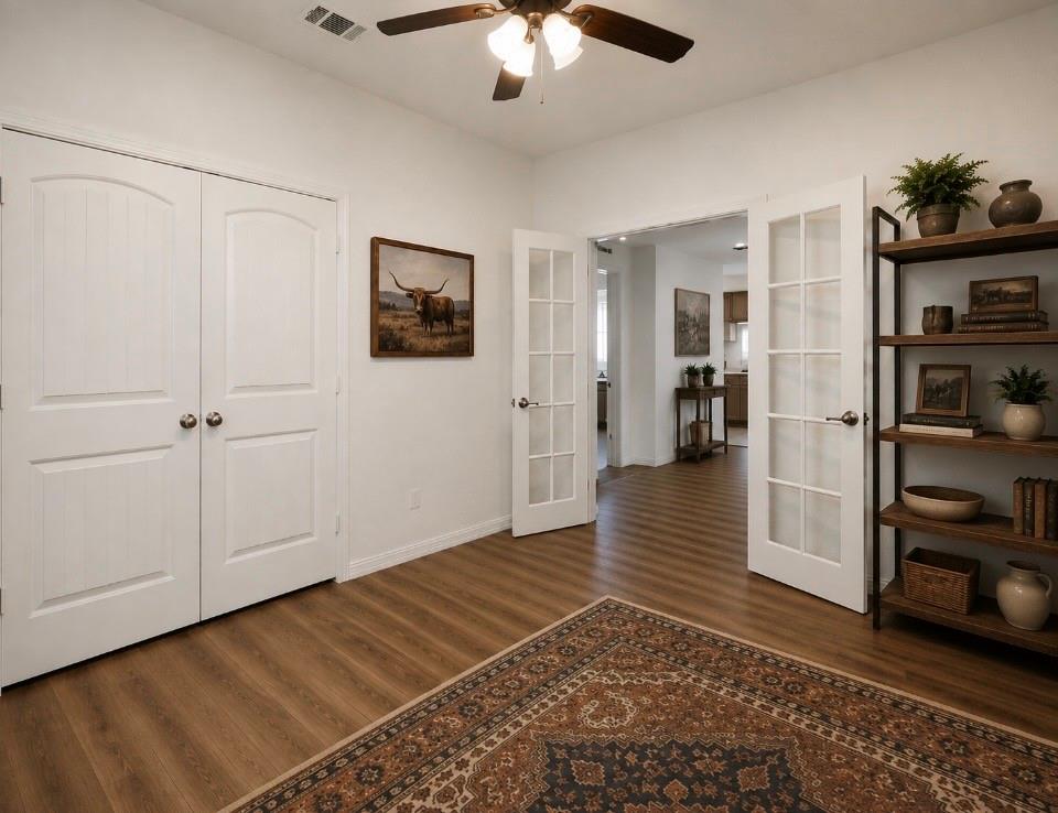 1009 Northern Oaks Court Property Photo 9