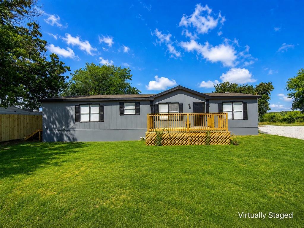 18327 Gholson Road Property Photo 1
