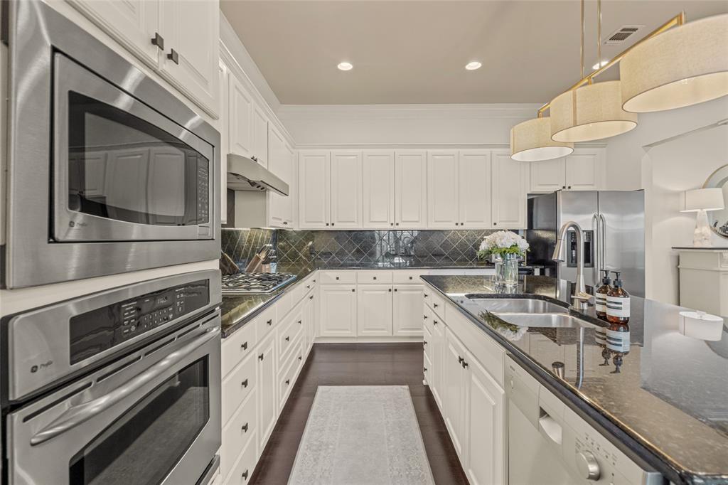 3633 Crestline Road Property Photo 13