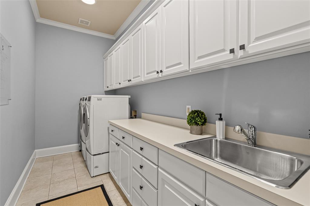 3633 Crestline Road Property Photo 15