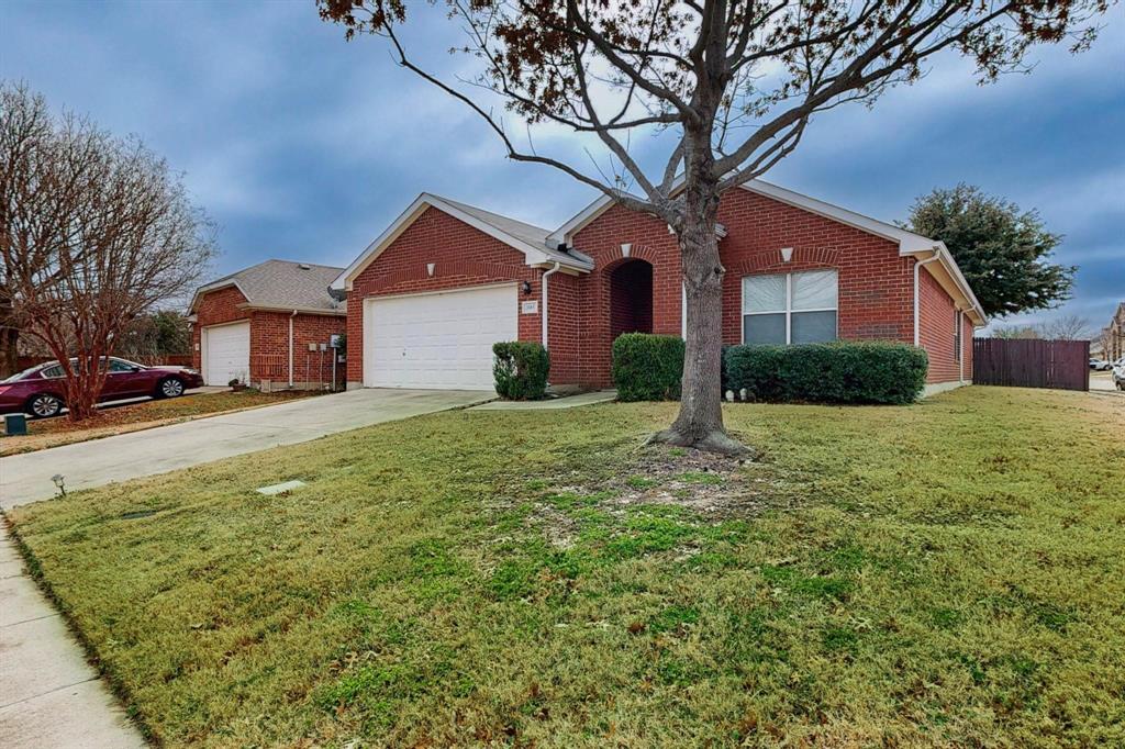1065 Aviary Drive Property Photo 3