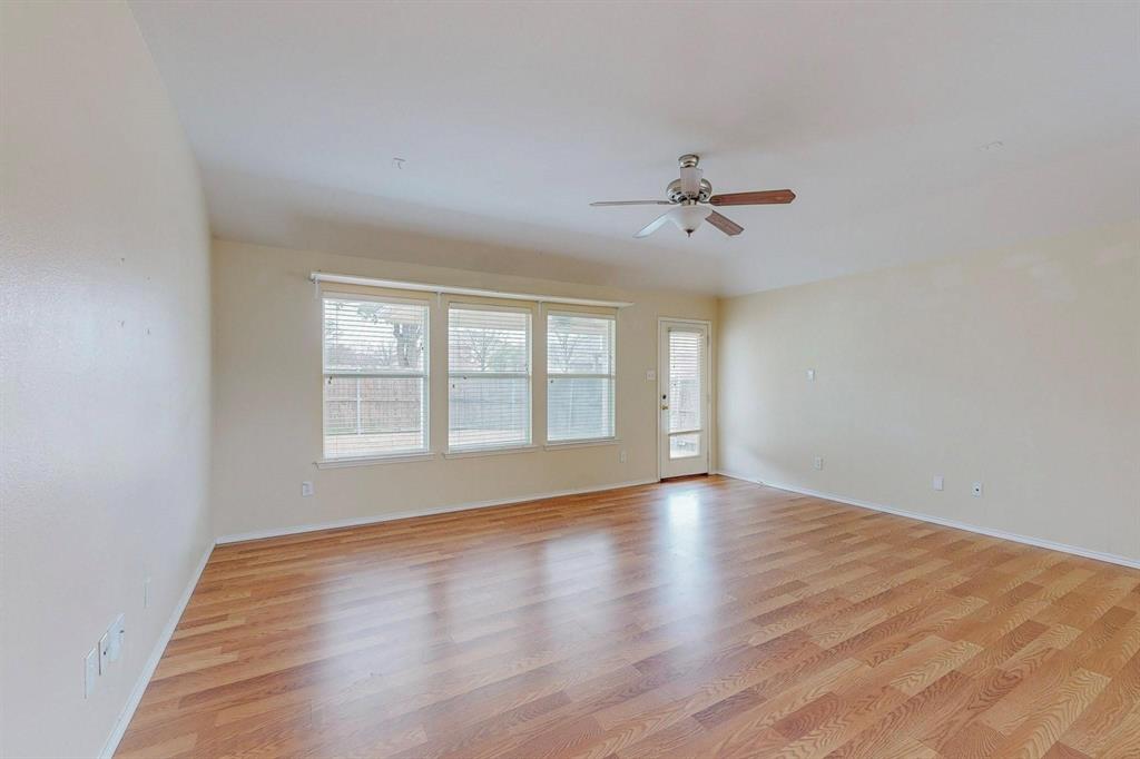 1065 Aviary Drive Property Photo 11