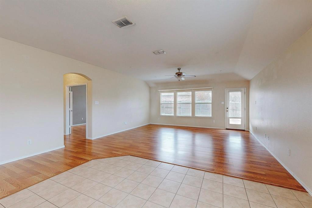 1065 Aviary Drive Property Photo 12