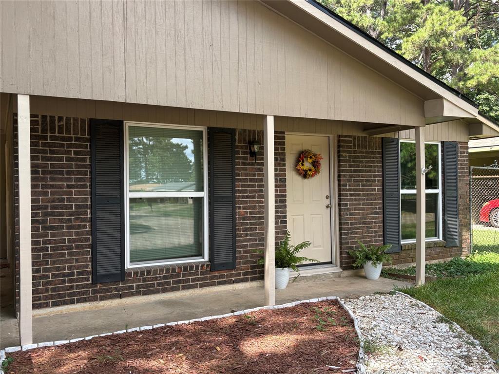 9368 Wardlow Drive Property Photo 1