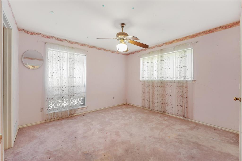 6238 E Lovers Lane Property Photo 12
