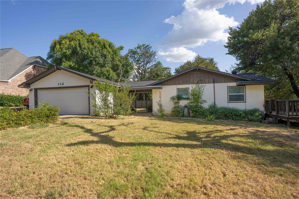 112 Oaktree Drive Property Photo 1