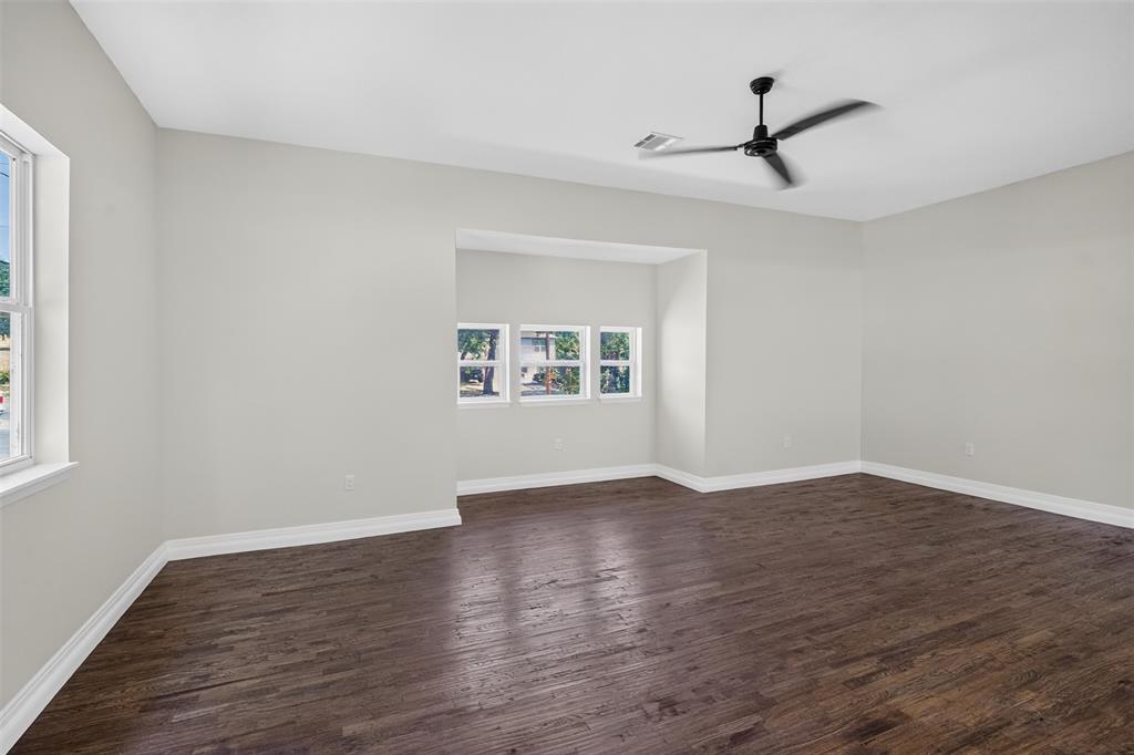 314 N Anglin Street Property Photo 4