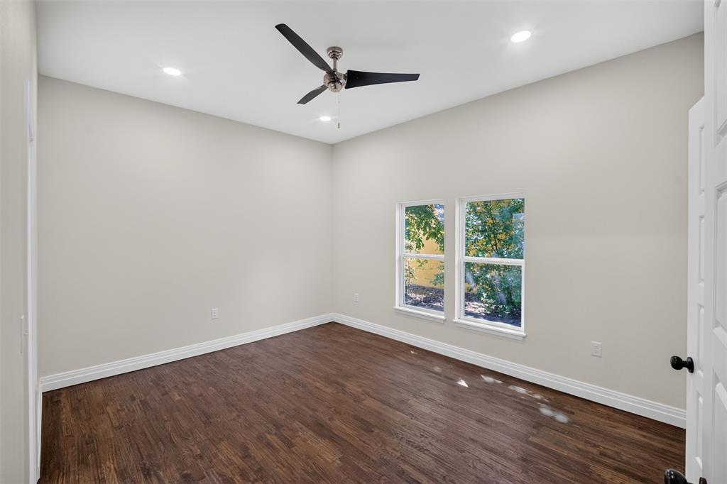 314 N Anglin Street Property Photo 17