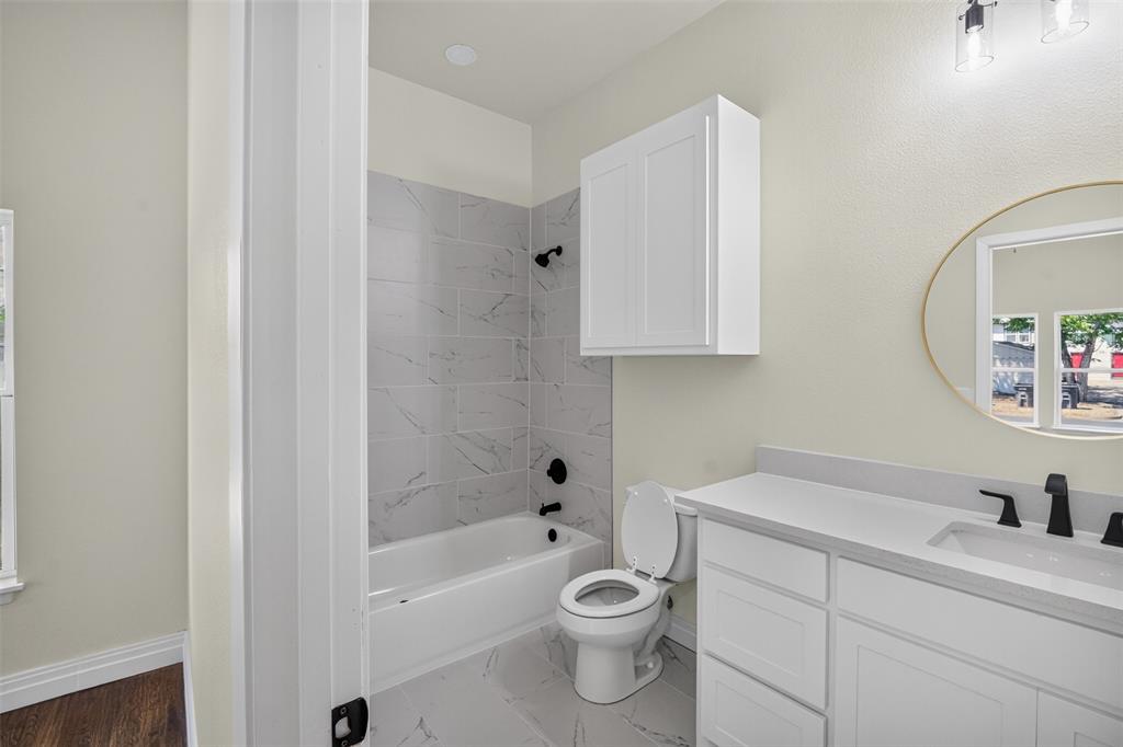 314 N Anglin Street Property Photo 19