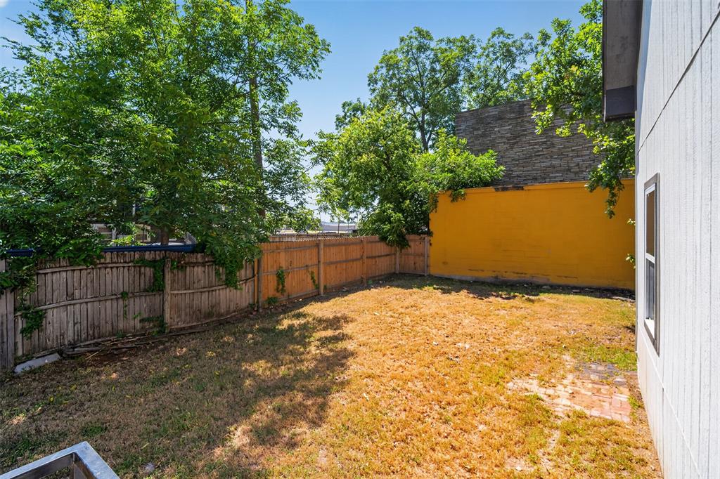 314 N Anglin Street Property Photo 21